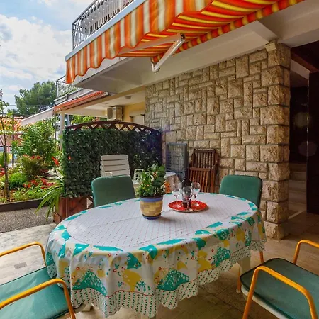 Apartments Kamen Apartman *