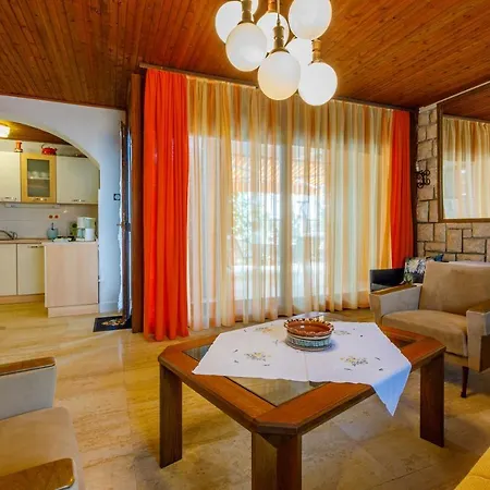 Apartman Apartments Kamen Dramalj