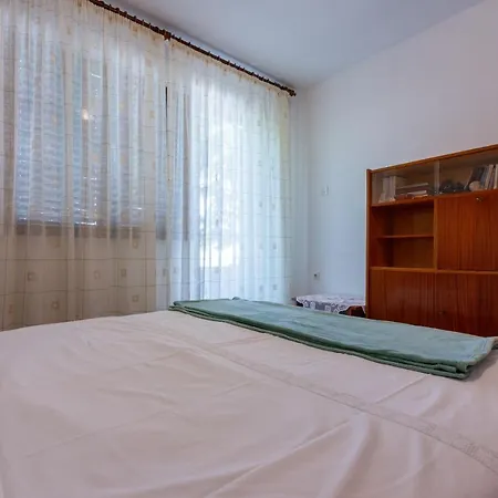 Kamen Apartment *